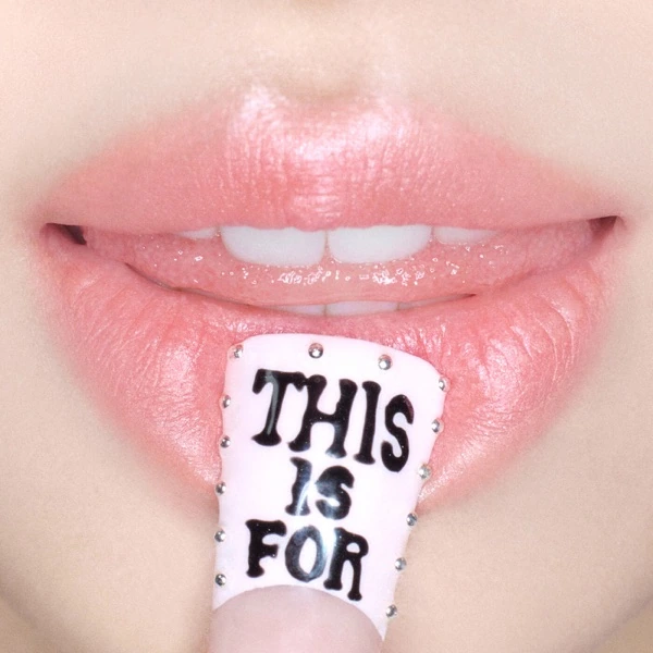 Portada oficial de THIS IS FOR