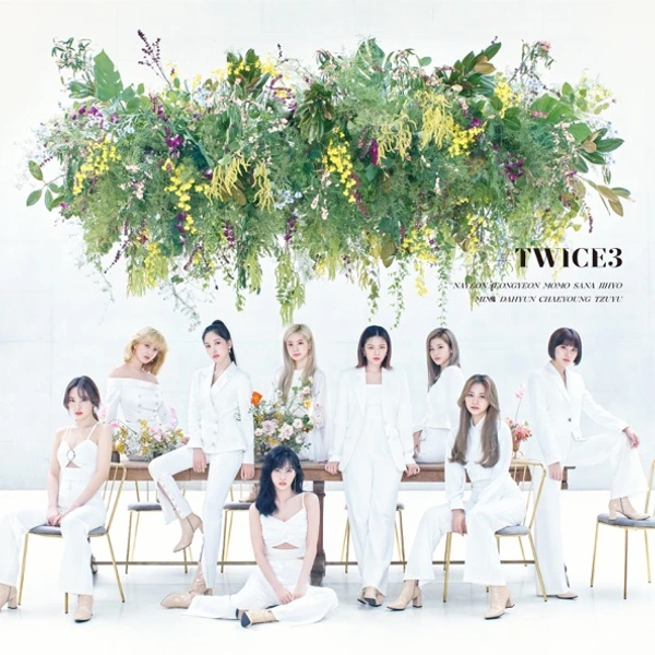 Portada oficial de #TWICE3